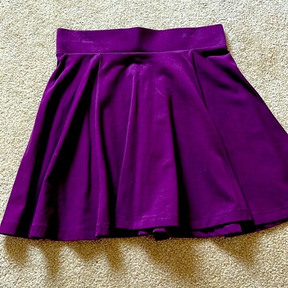**3/$20** - H&M Divided Deep Purple Skater Fit & Flare Circle Skirt, Sz XS - Picture 3 of 7